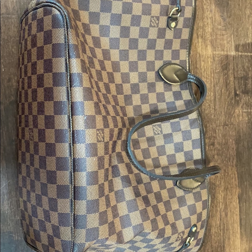 Louis Vuitton Neverfull handbag